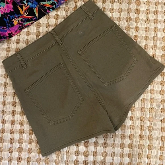 H&M Olive green high wait shorts - Picture 2 of 3
